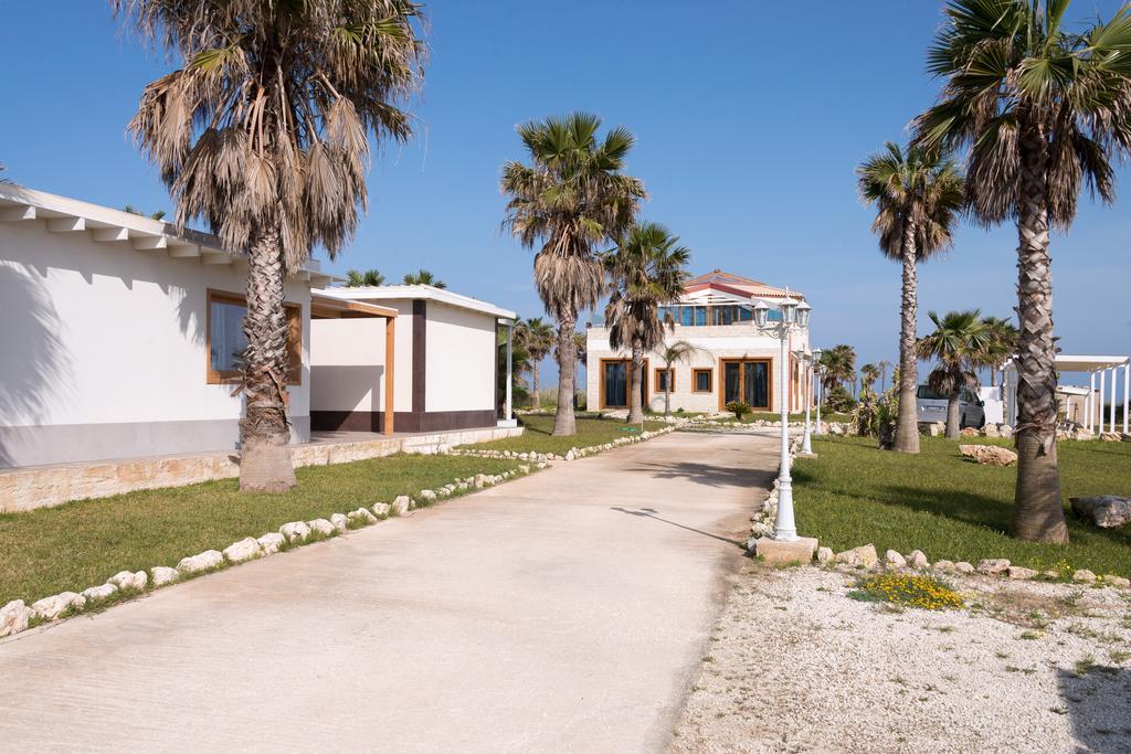 Lalena'S Garden Hotell Portopalo Di Capo Passero Exteriör bild